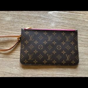 Louis Vuitton Neverfull Pouchette